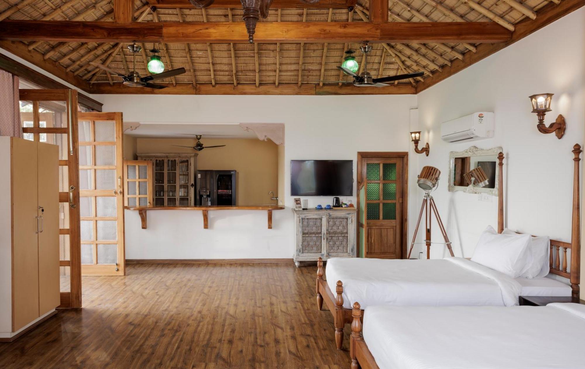 Namaste Dwaar - The Gateway To Rural India Hotel Khatauli ภายนอก รูปภาพ