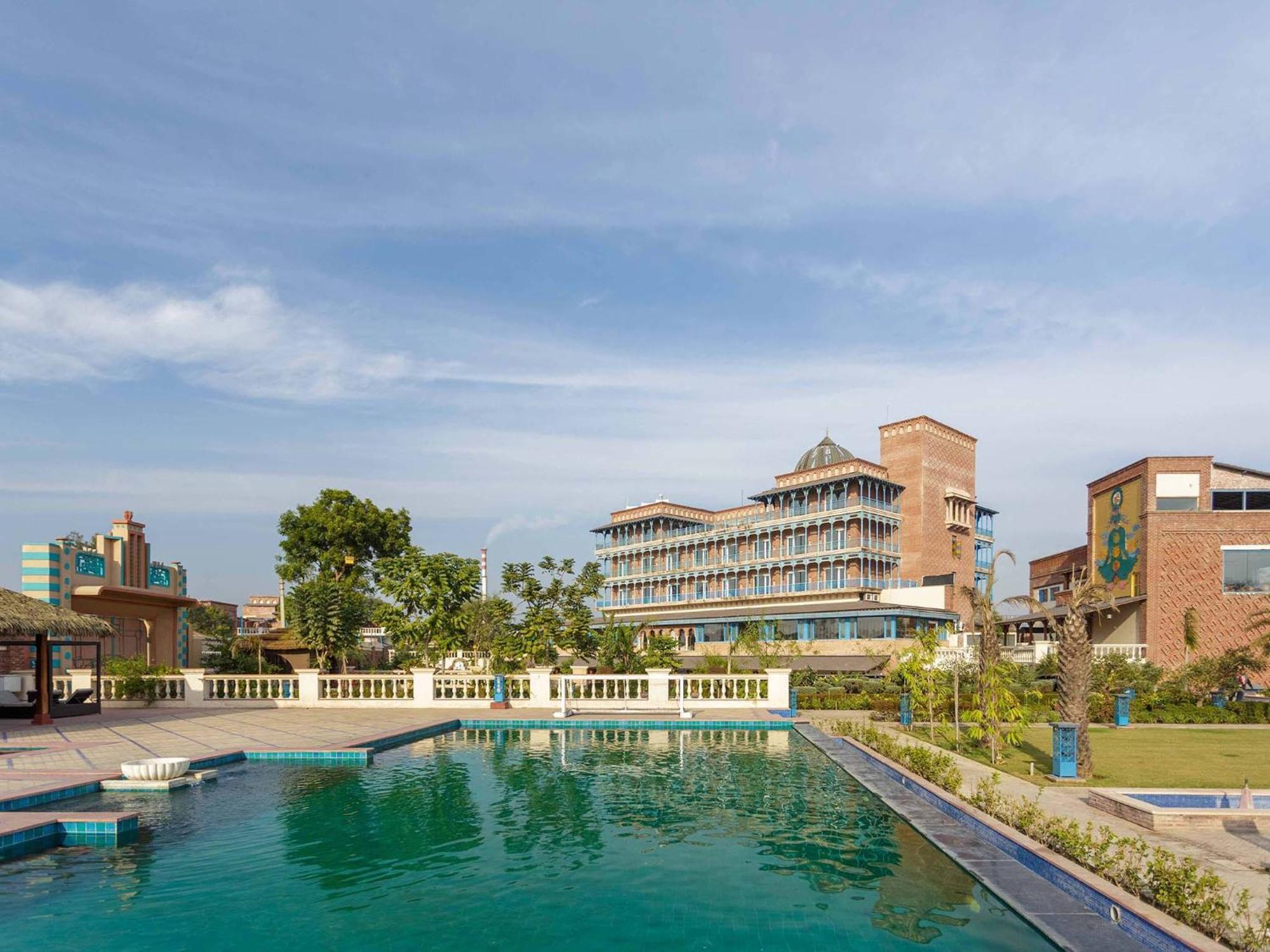 Namaste Dwaar - The Gateway To Rural India Hotel Khatauli ภายนอก รูปภาพ